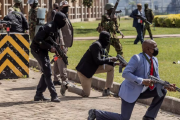 أطلق أفراد الشرطة الكينية النار بشكل مباشر تجاه المتظاهرين (منصة إكس)