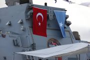 سفينة حربية تركية في مقديشو