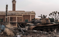 دبابة مدمرة في أم درمان