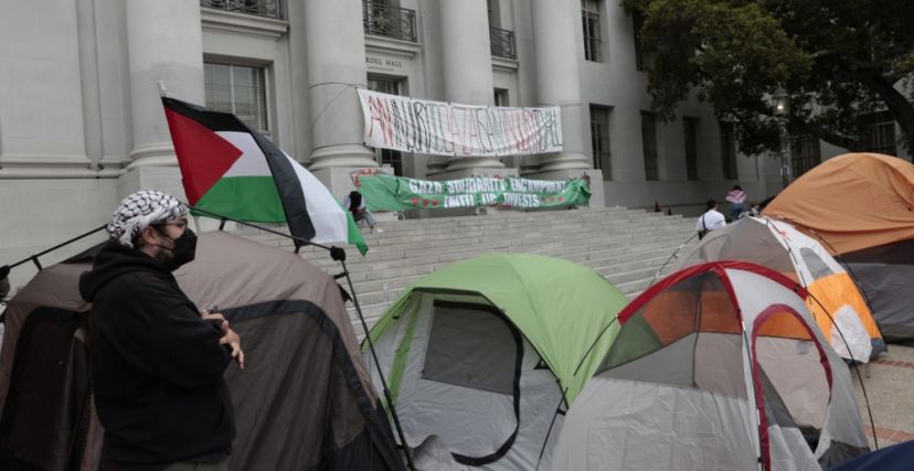 اعتصام طلاب مؤيدين لفسلطين في جامعة بيركلي