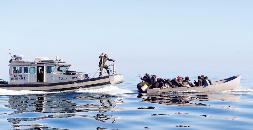 خفر السواحل التونسي يوقف مهاجرين قبالة الساحل قبالة صفاقس (أرشيفية)