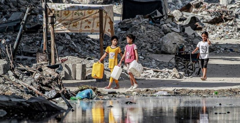 أكدت وزارة الصحة الفلسطينية رصد أول إصابة مؤكدة بشلل الأطفال في غزة (AFP)